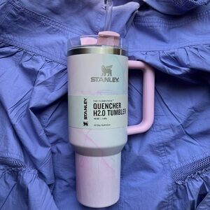 Stanley Quencher 40oz Watercolor Tulle Tumbler NWT